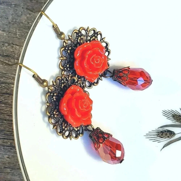 Bronze Filigree Red Rose Cabochon Teardrop Cut Crystal Earrings - Picture 2 of 5